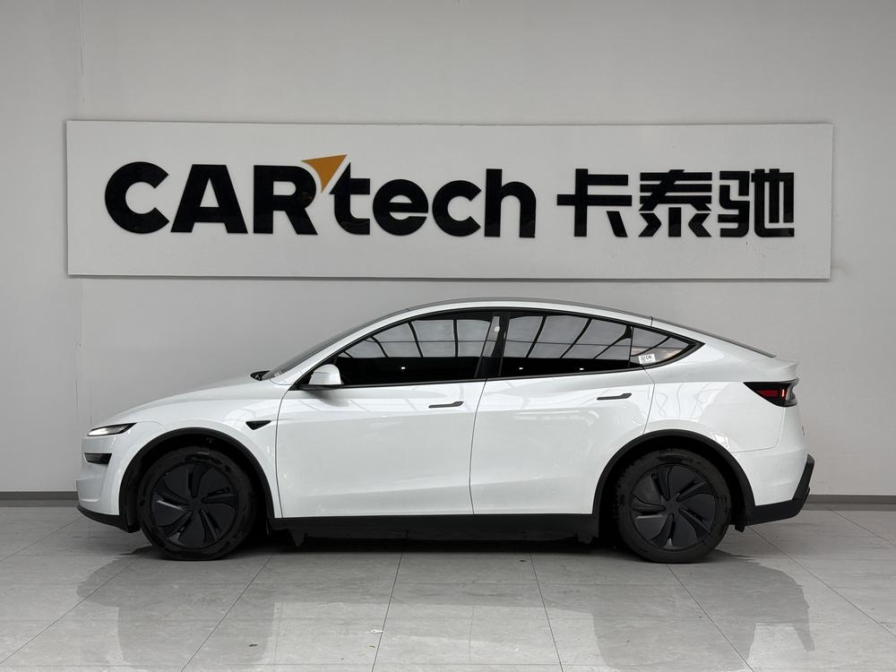 Tesla Model Y 2026 #3 Tesla Model Y 2026 immagine di auto #3