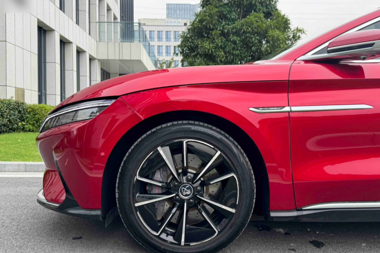 BYD Han 2021 car image #13