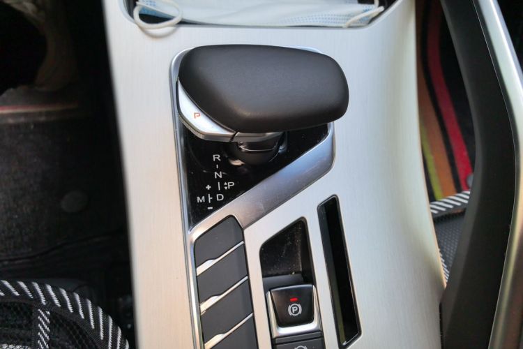 GEELY Coolray 2025 #14 GEELY Coolray 2025 car image #14