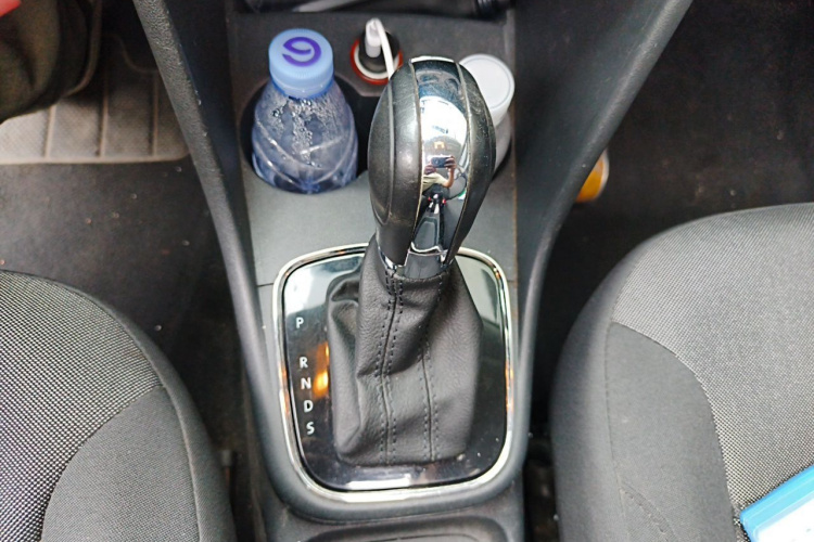 Volkswagen Polo 2016 car image #18