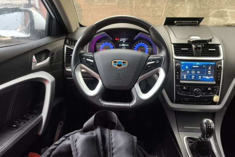 GEELY Emgrand 2016 car image #11