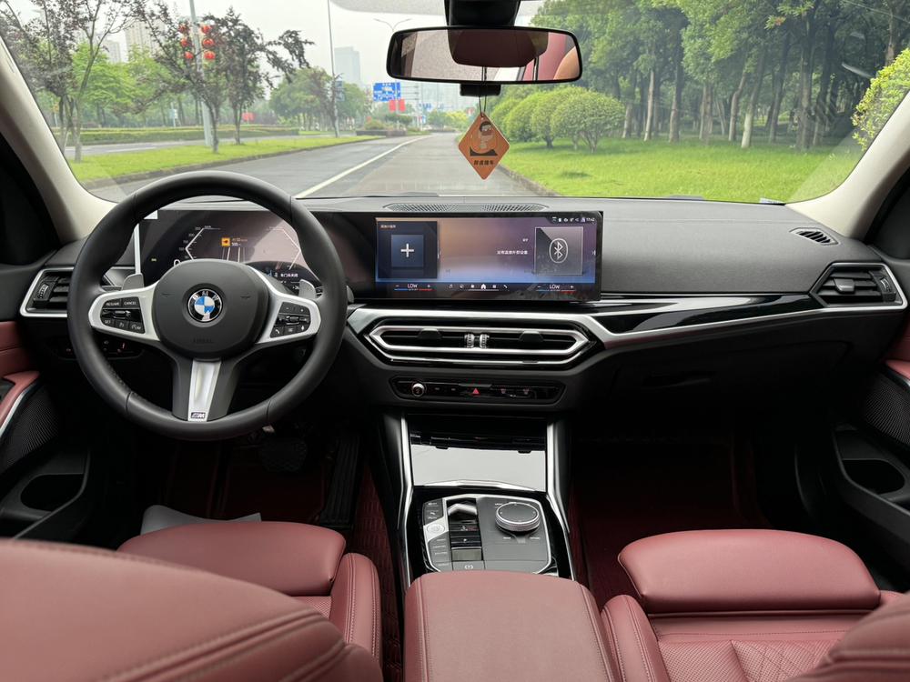 BMW 3 Series 2024 #7 BMW 3 Series 2024 car image #7