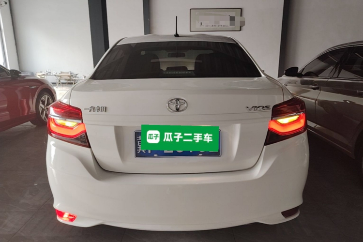 Toyota Vios 2023 immagine di auto #6