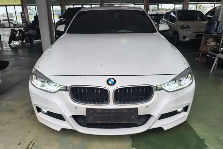 BMW 3 Series 2018 car image #3