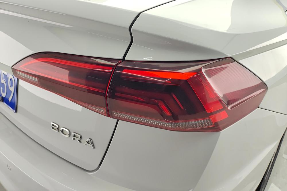 Volkswagen Bora 2022 car image #5