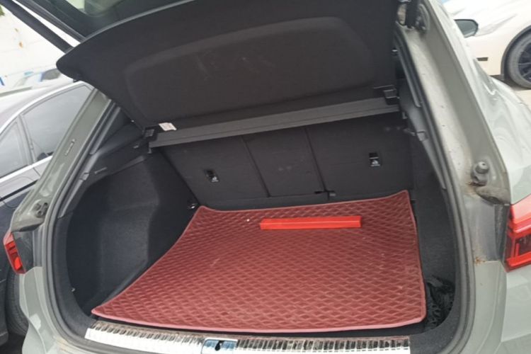 Audi Q3 2024 car image #19