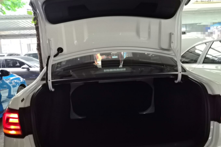 Volkswagen Lavida 2021 car image #19