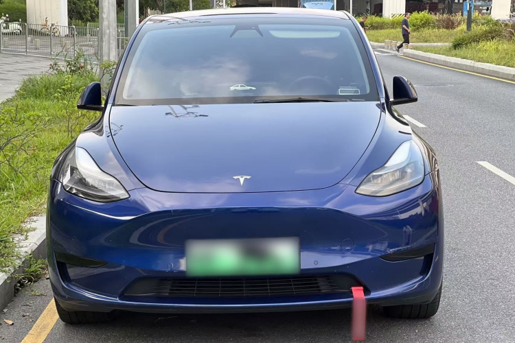 Tesla Model Y 2022 #3 Tesla Model Y 2022 car image #3