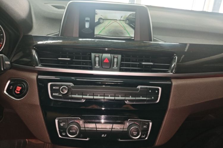 BMW X1 2018 #13 BMW X1 2018 car image #13