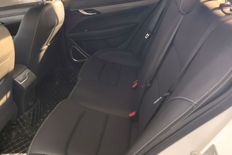 GEELY Emgrand 2021 #17 GEELY Emgrand 2021 car image #17
