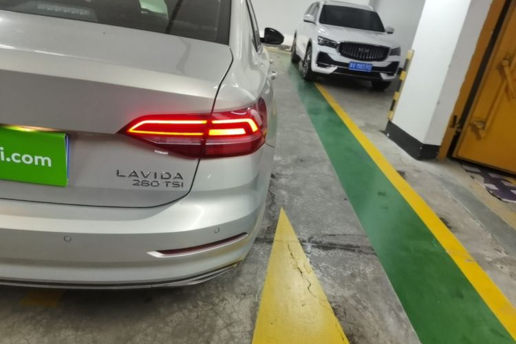 Volkswagen Lavida 2022 car image #8