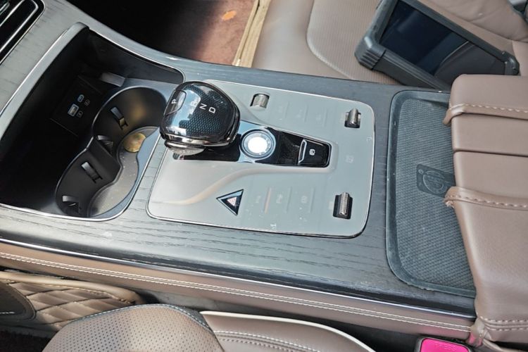 BYD Han 2022 car image #14
