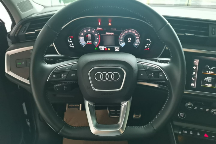 Audi Q3 2021 #11 Audi Q3 2021 car image #11
