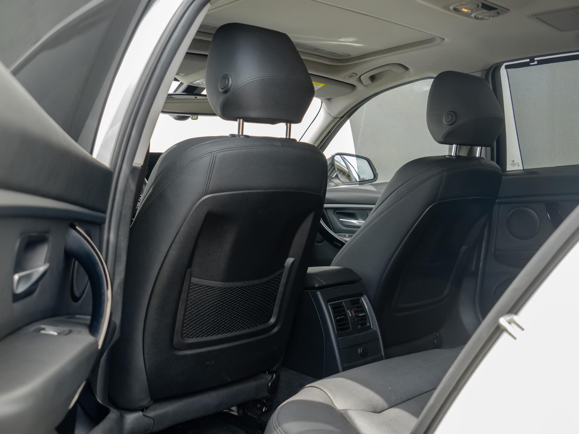 BMW 3 Series 2018 image de voiture #8