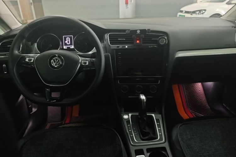 Volkswagen Golf 2020 #9 Volkswagen Golf 2020 car image #9