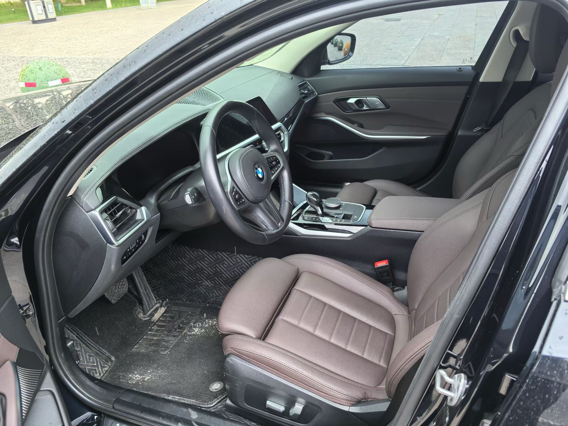 BMW 3 Series 2021 car image #6