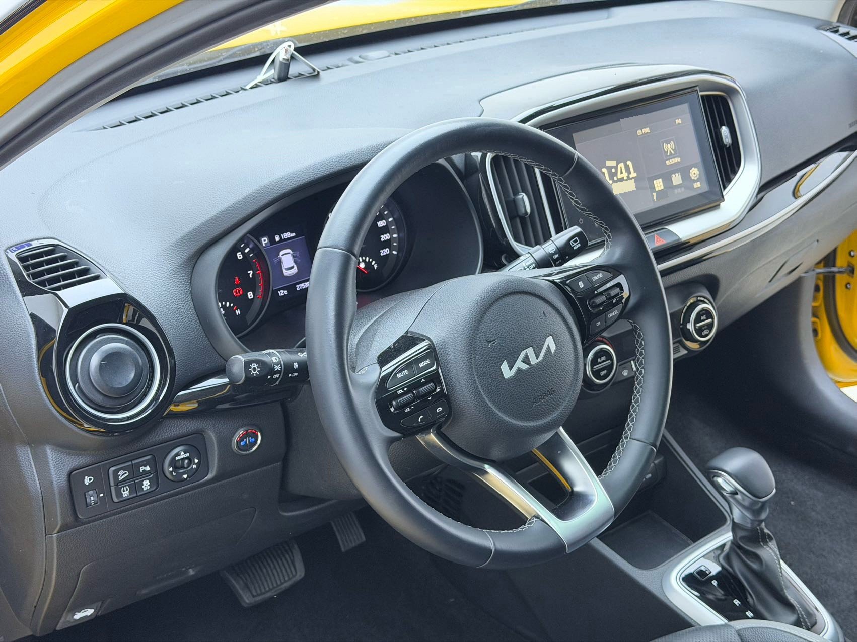 Kia KX1 2022 image de voiture #10