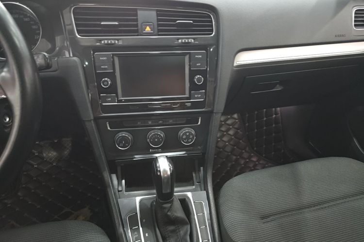 Volkswagen Golf 2018 #13 Volkswagen Golf 2018 car image #13