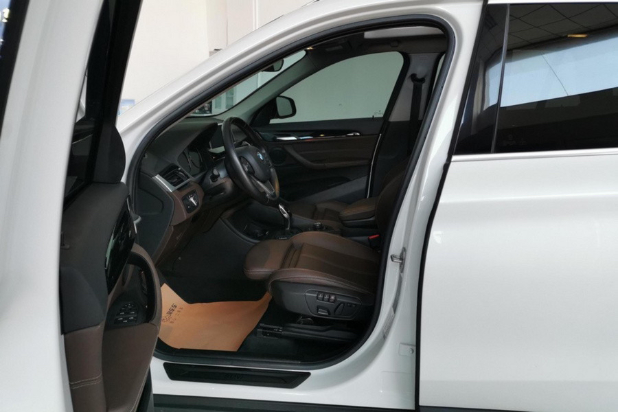 BMW X1 2021 car image #3