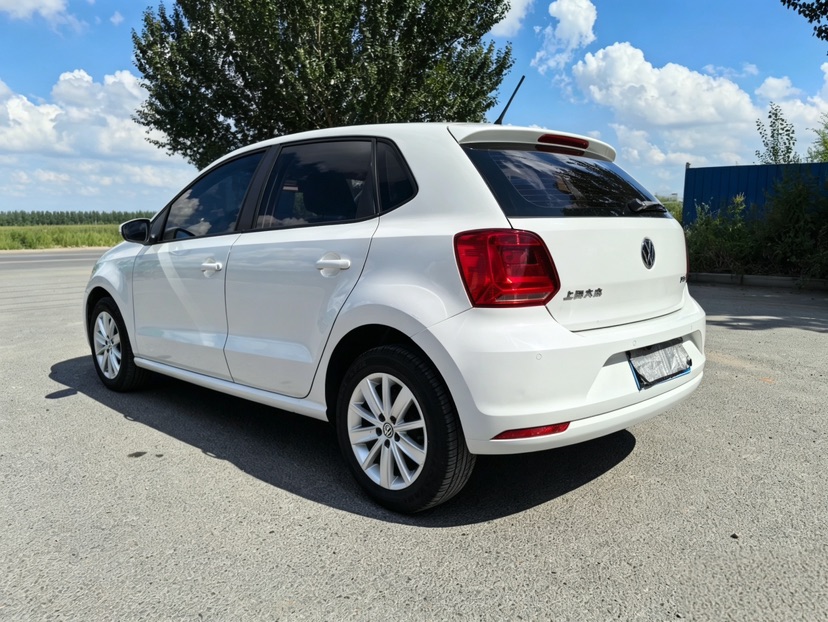 Volkswagen Polo 2015 #8 Volkswagen Polo 2015 car image #8