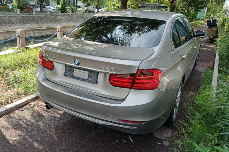 BMW 3 Series 2017 #5 BMW 3 Series 2017 car image #5