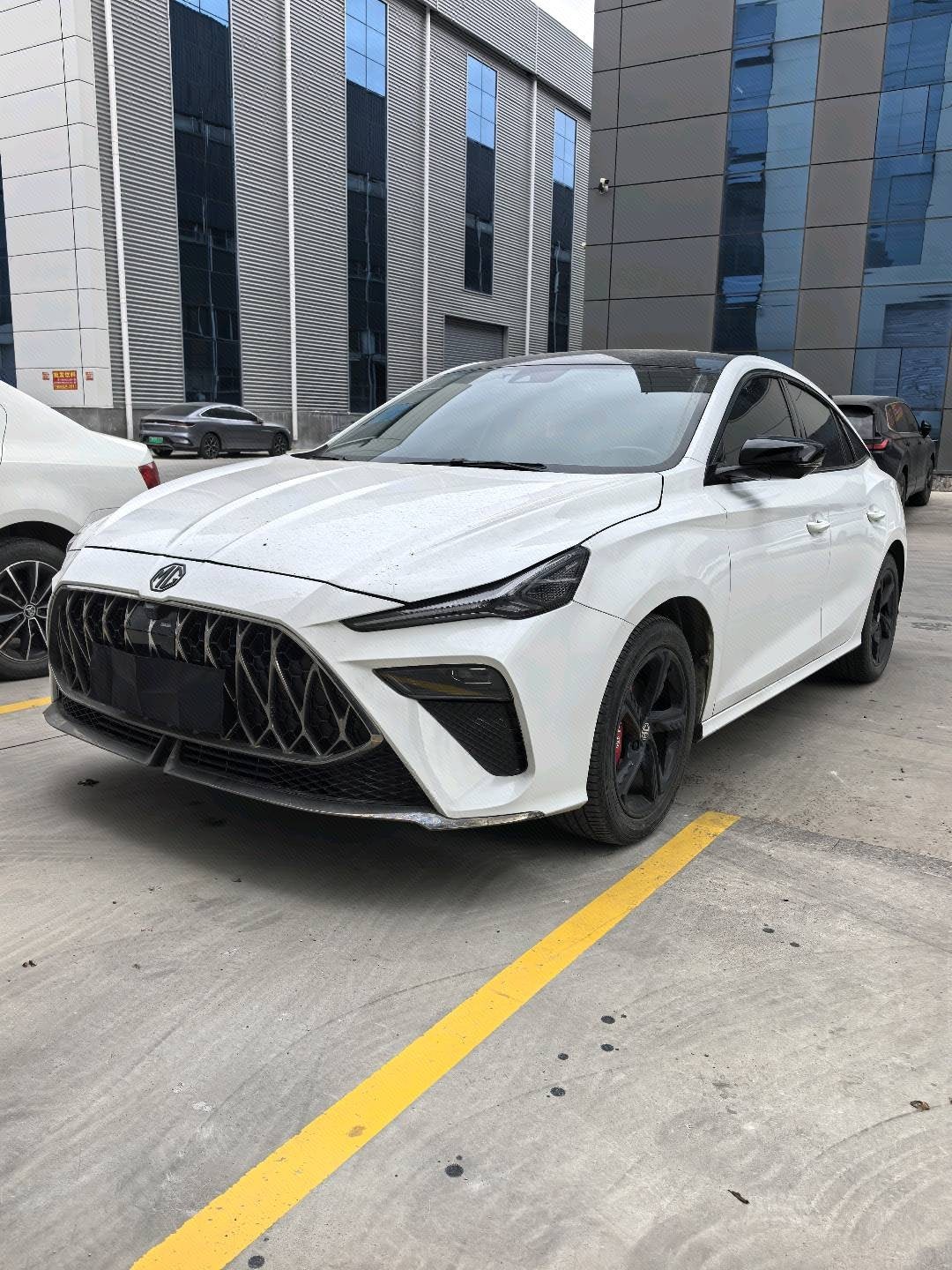 MG 5 Scorpio 2022 MG 5 Scorpio 2022 car image