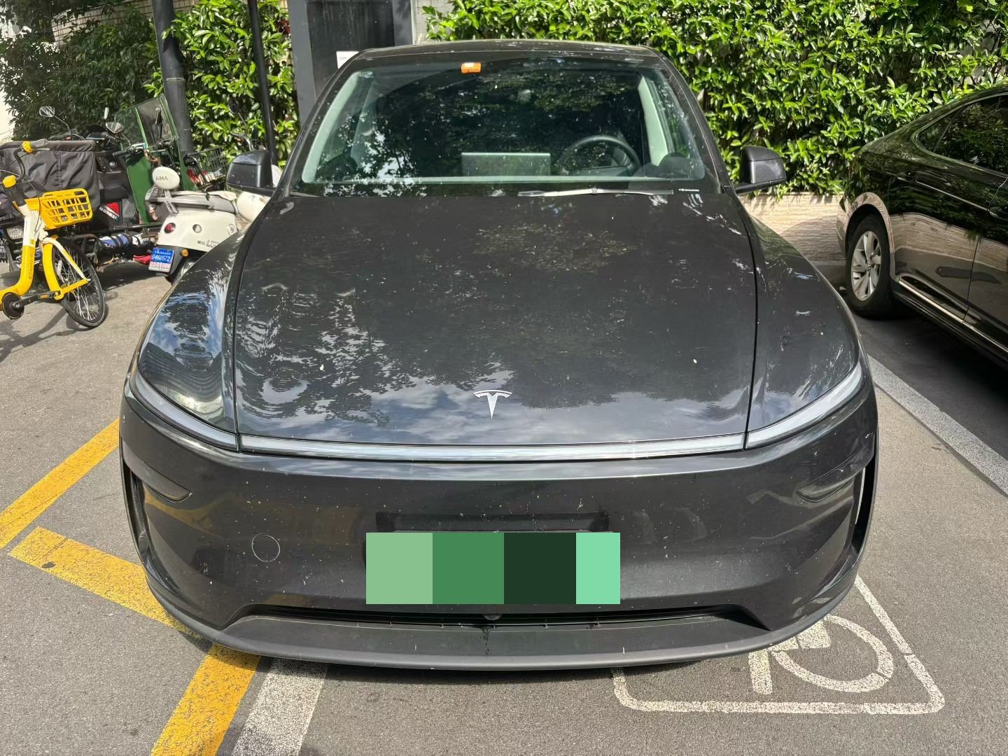 Tesla Model Y 2025 #7 Tesla Model Y 2025 car image #7