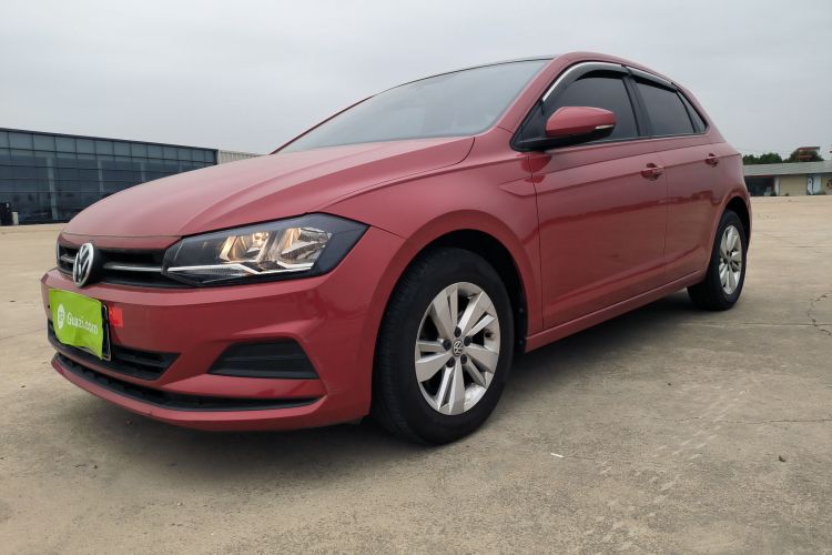 Volkswagen Polo 2021 car image #2