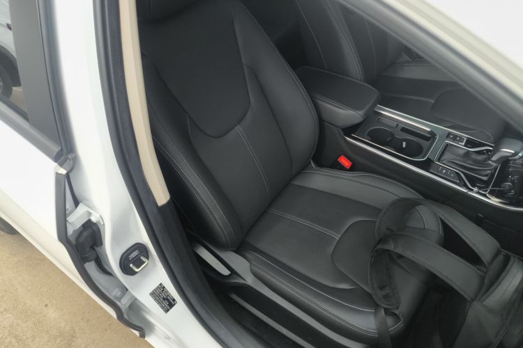 Chery Arrizo 5 2025 imagen de coche #24