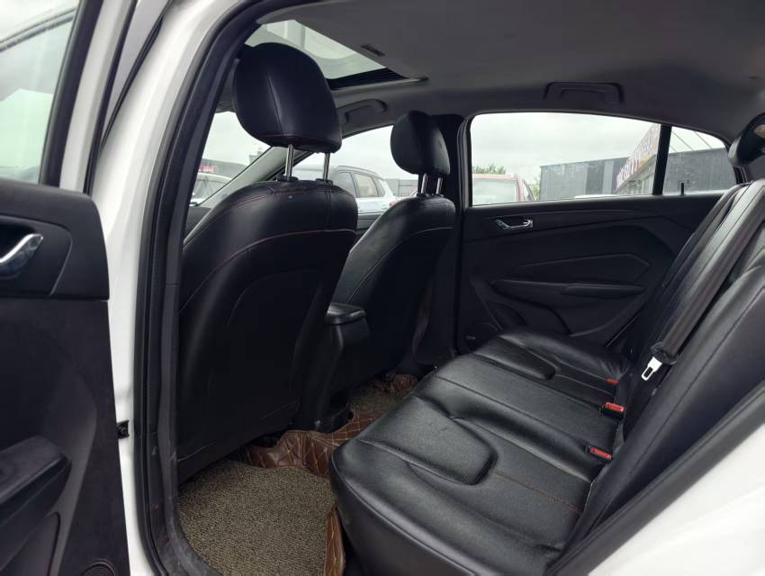 Chery Arrizo 5 2016 car image #6