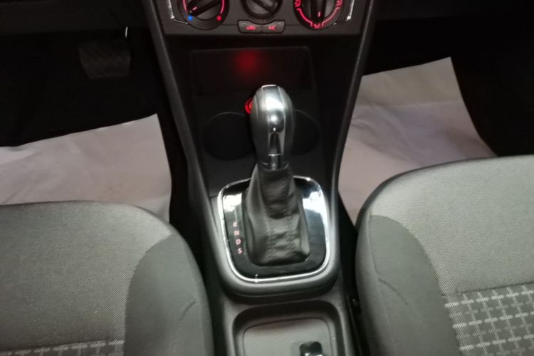 Volkswagen Polo 2017 #18 Volkswagen Polo 2017 car image #18