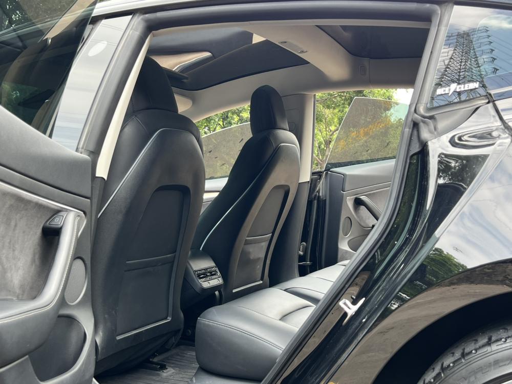 Tesla Model 3 2022 car image #18