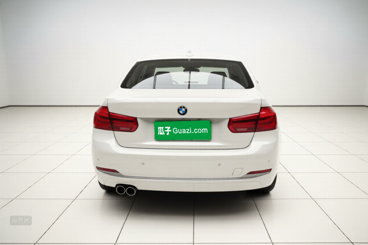 BMW 3 Series 2018 #6 BMW 3 Series 2018 car image #6