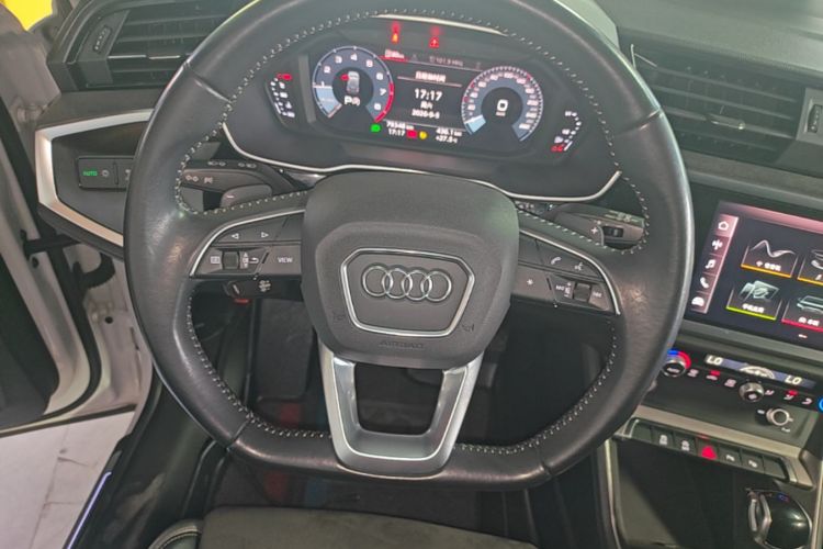 Audi Q3 2021 #11 Audi Q3 2021 car image #11