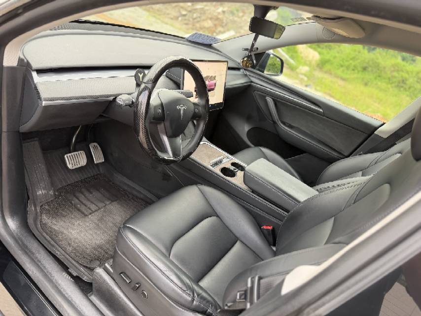 Tesla Model Y 2022 #5 Tesla Model Y 2022 car image #5