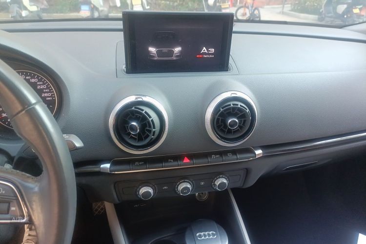 Audi A3 2018 #15 Audi A3 2018 car image #15
