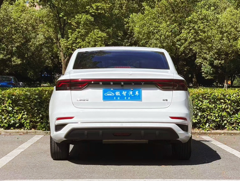 GEELY Emgrand 2022 #4 GEELY Emgrand 2022 car image #4