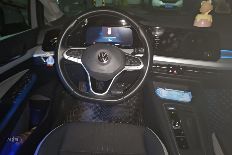 Volkswagen Golf 2021 car image #12