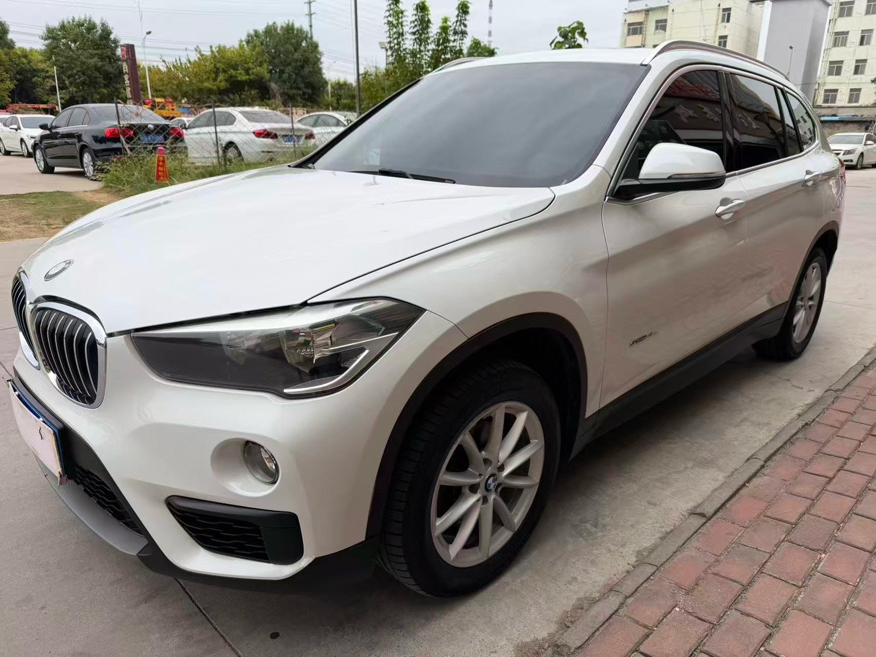 BMW X1 2016 car image 
