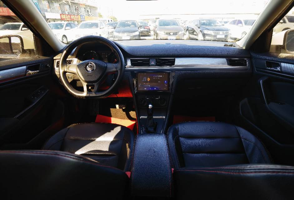 Volkswagen Bora 2016 image de voiture #6