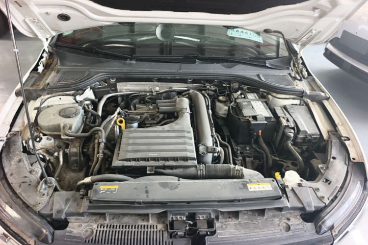 Volkswagen Golf 2021 car image #20