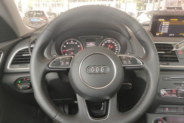 Audi Q3 2017 #11 Audi Q3 2017 car image #11