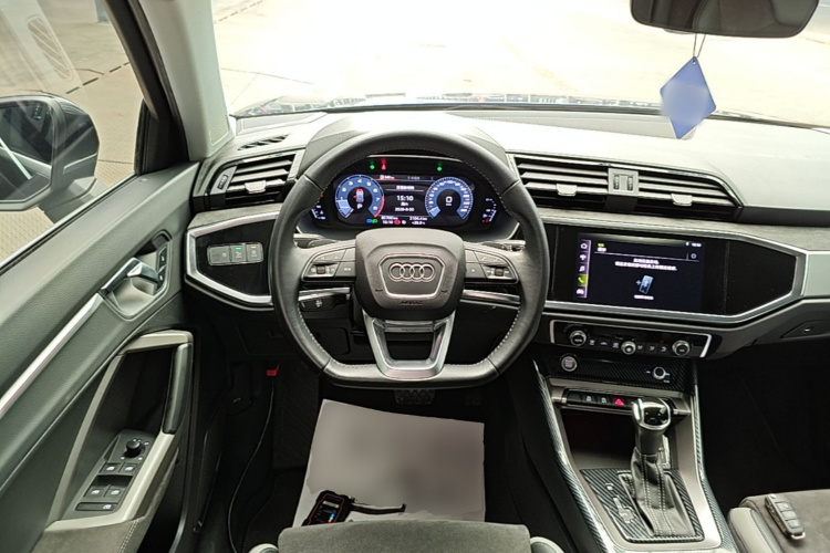 Audi Q3 2020 #15 Audi Q3 2020 car image #15