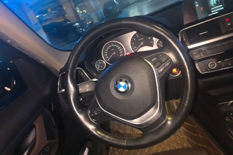 BMW 3 Series 2018 #15 BMW 3 Series 2018 imagen de coche #15