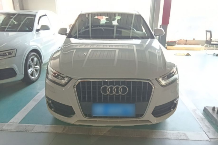 Audi Q3 2015 #3 Audi Q3 2015 car image #3