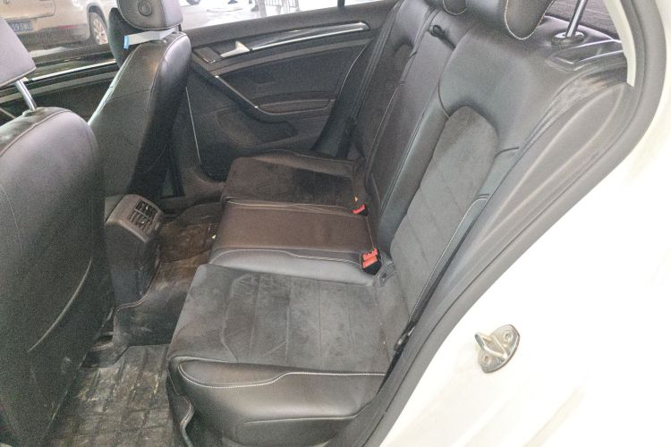 Volkswagen Golf 2016 imagen de coche #17