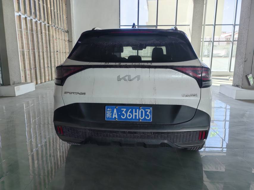 Kia Sportage 2024 immagine di auto #4