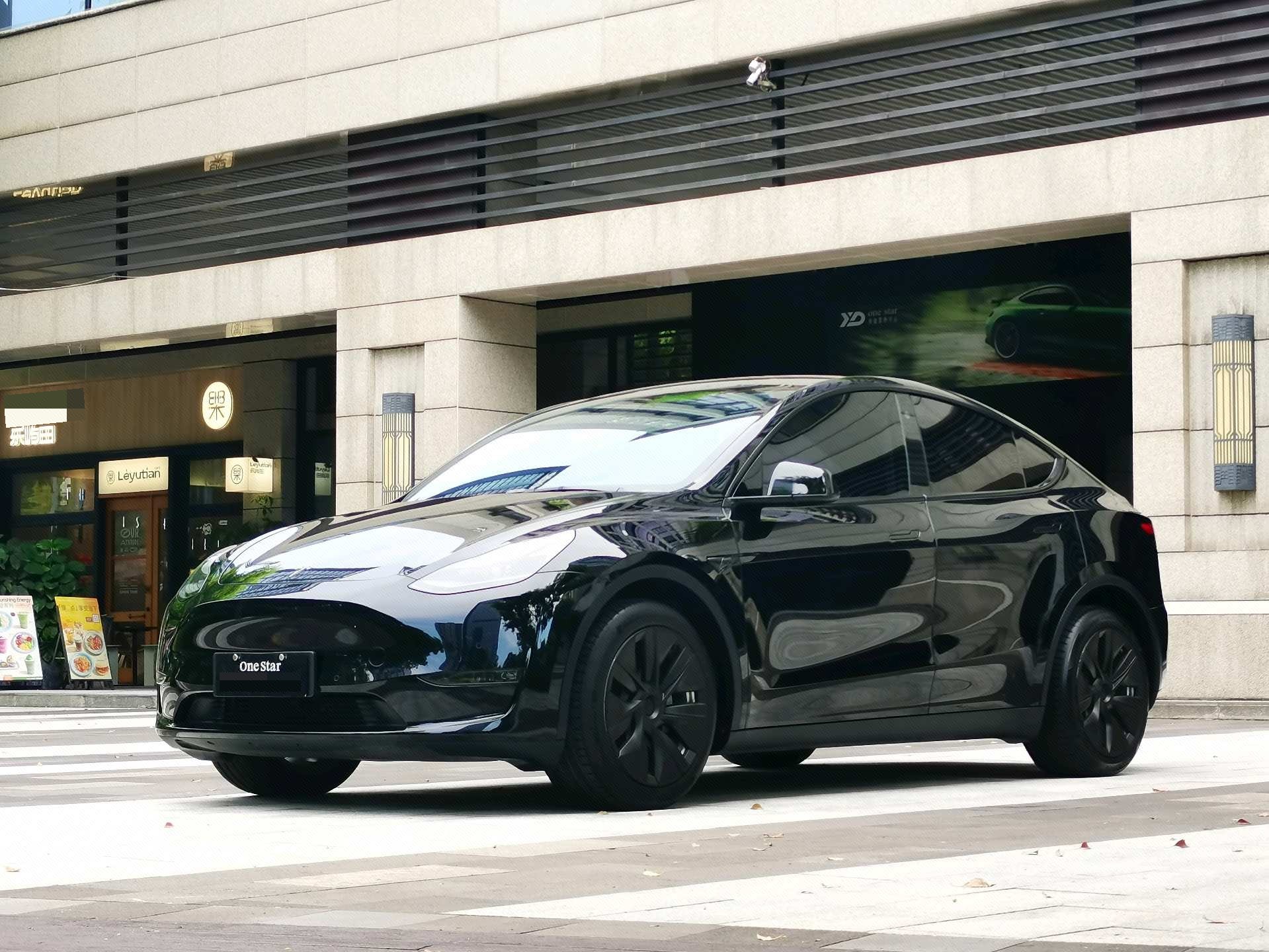 Tesla Model Y 2022 Tesla Model Y 2022 car image