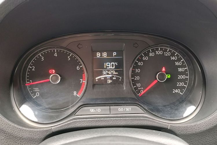 Volkswagen Polo 2016 #12 Volkswagen Polo 2016 car image #12
