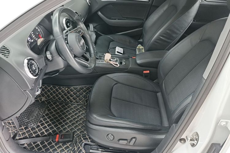 Audi A3 2018 car image #15